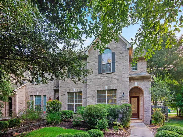 $2,395 | 22 Pine Needle Place, The Woodlands, TX 77382