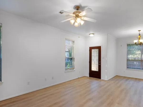 $2,395 | 22 Pine Needle Place, The Woodlands, TX 77382