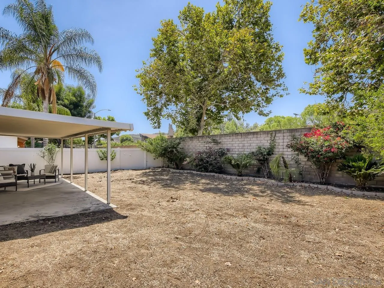 14000 Powers Road Poway, CA 92064 - Photo 25 of 27 a view of a outdoor space