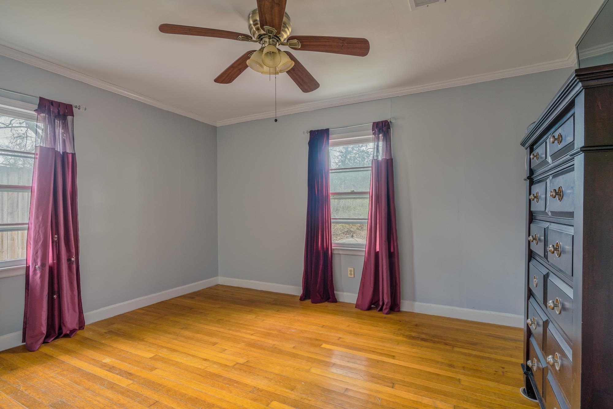 3087 James Road Memphis, TN 38128 - Photo 17 of 25 a view of empty room with window and ceiling fan