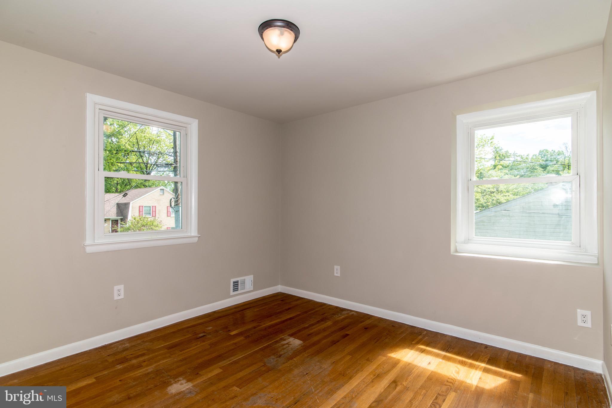 16104 Kent Road Laurel, MD 20707 - Photo 21 of 42 Bedroom