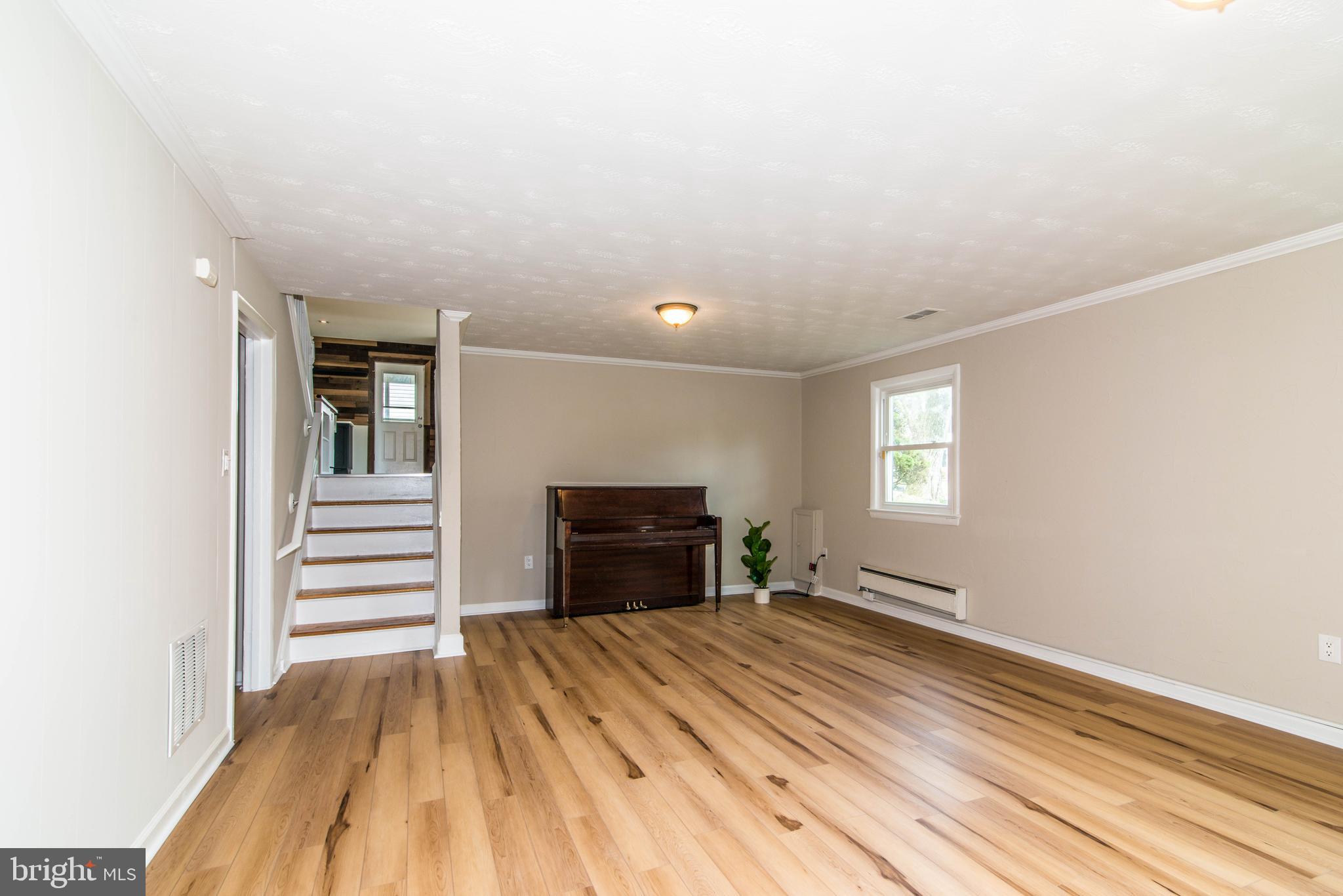 16104 Kent Road Laurel, MD 20707 - Photo 28 of 42 Family Room