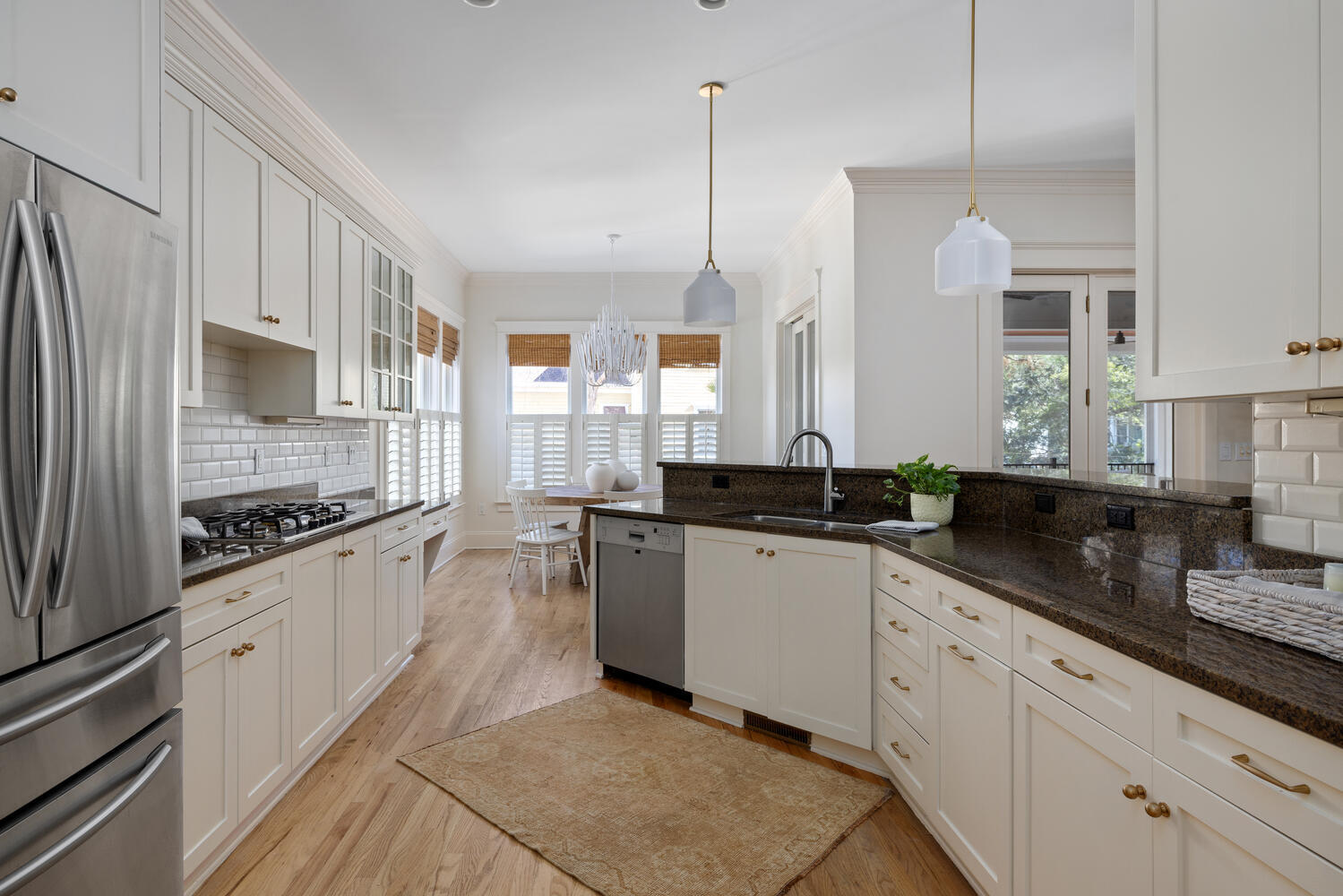 102 Bellinger Street Daniel Island, SC 29492 - Photo 14 of 60 Kitchen