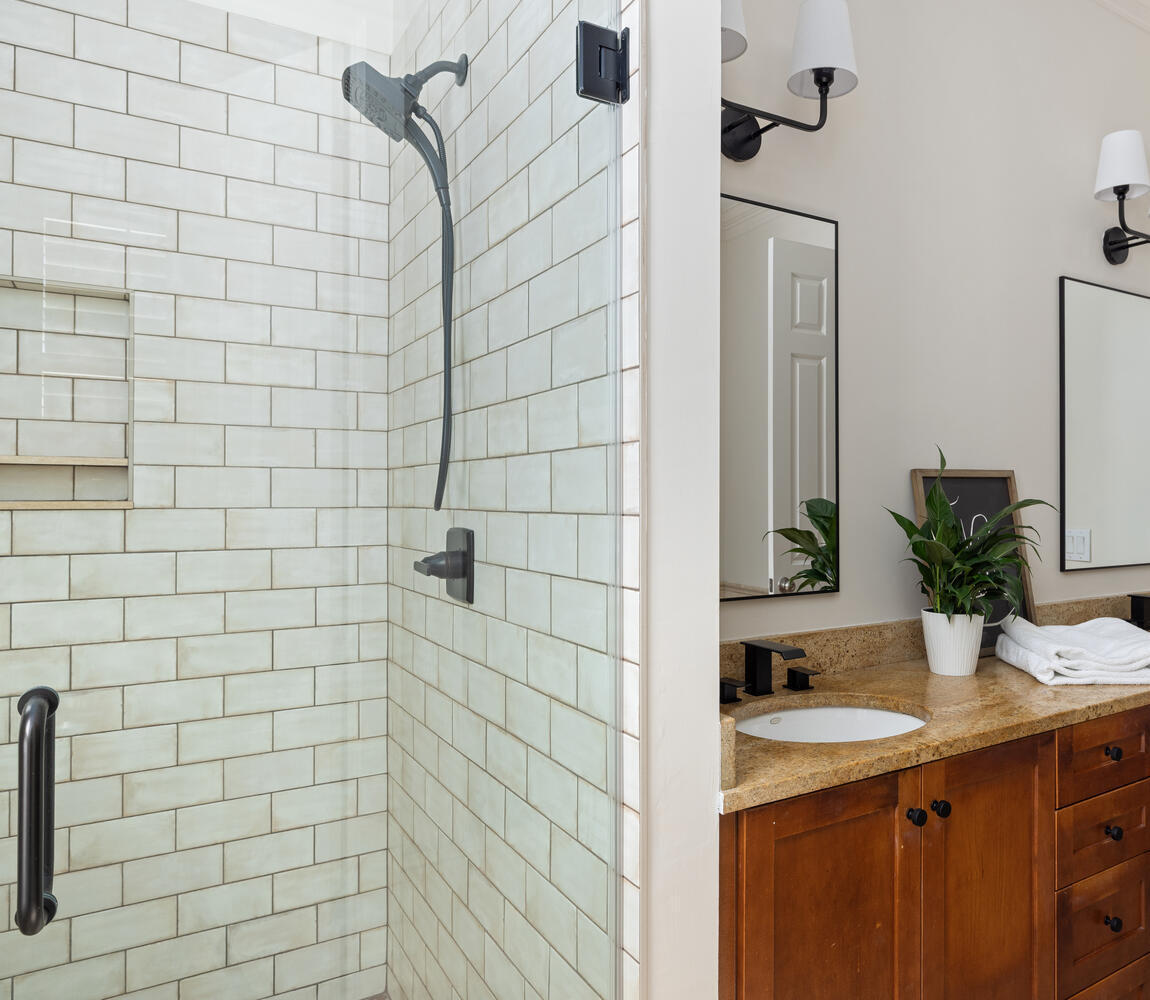 102 Bellinger Street Daniel Island, SC 29492 - Photo 22 of 60 Primary Ensuite