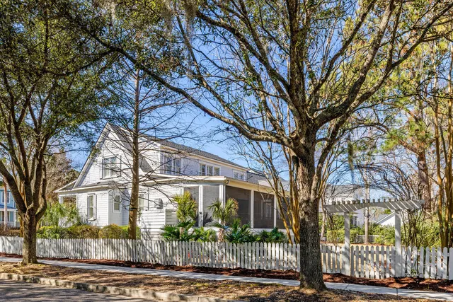$2,195,000 | 102 Bellinger Street, Daniel Island, SC 29492