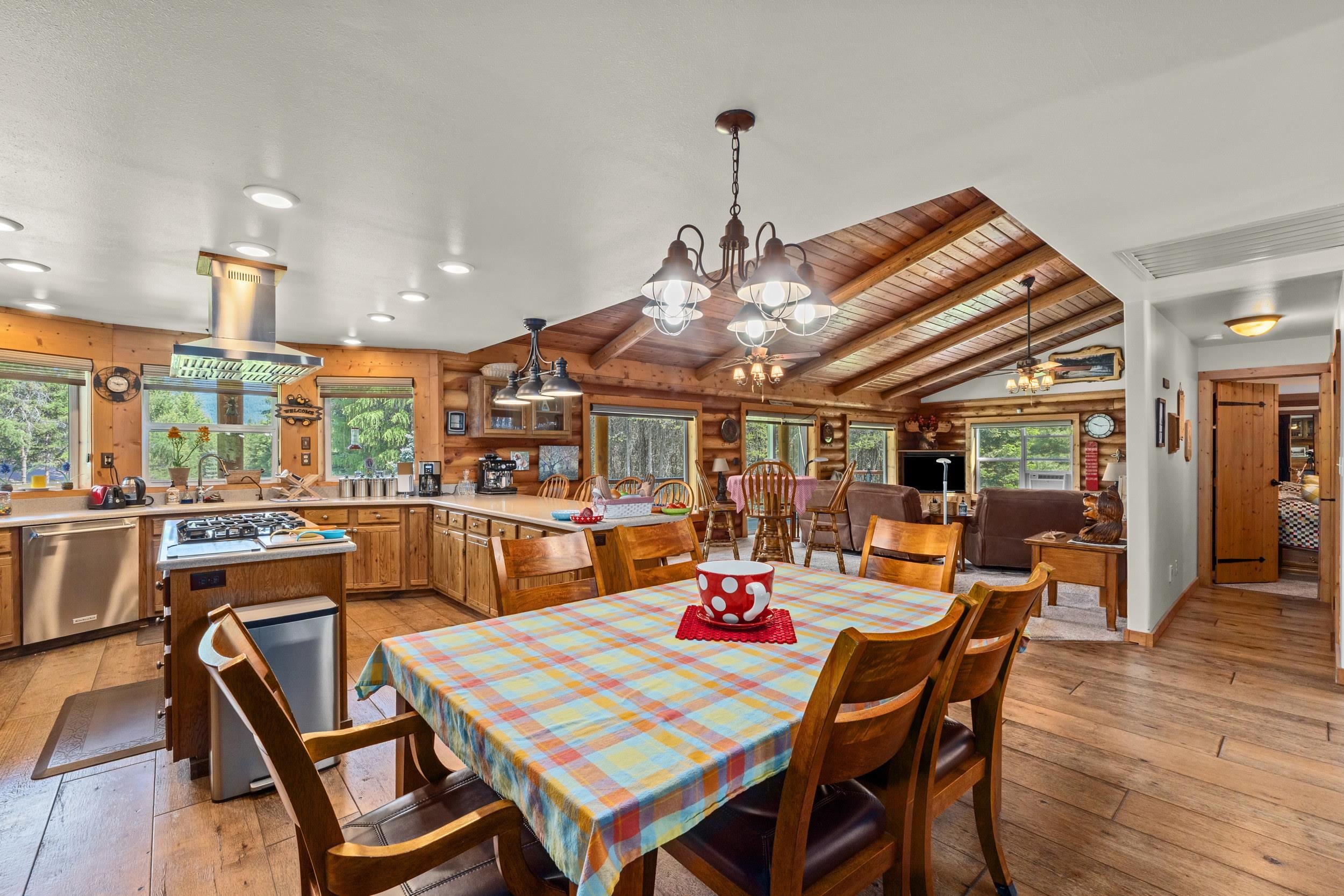 312 Stecker Road Ione, WA 99139 - Photo 10 of 42