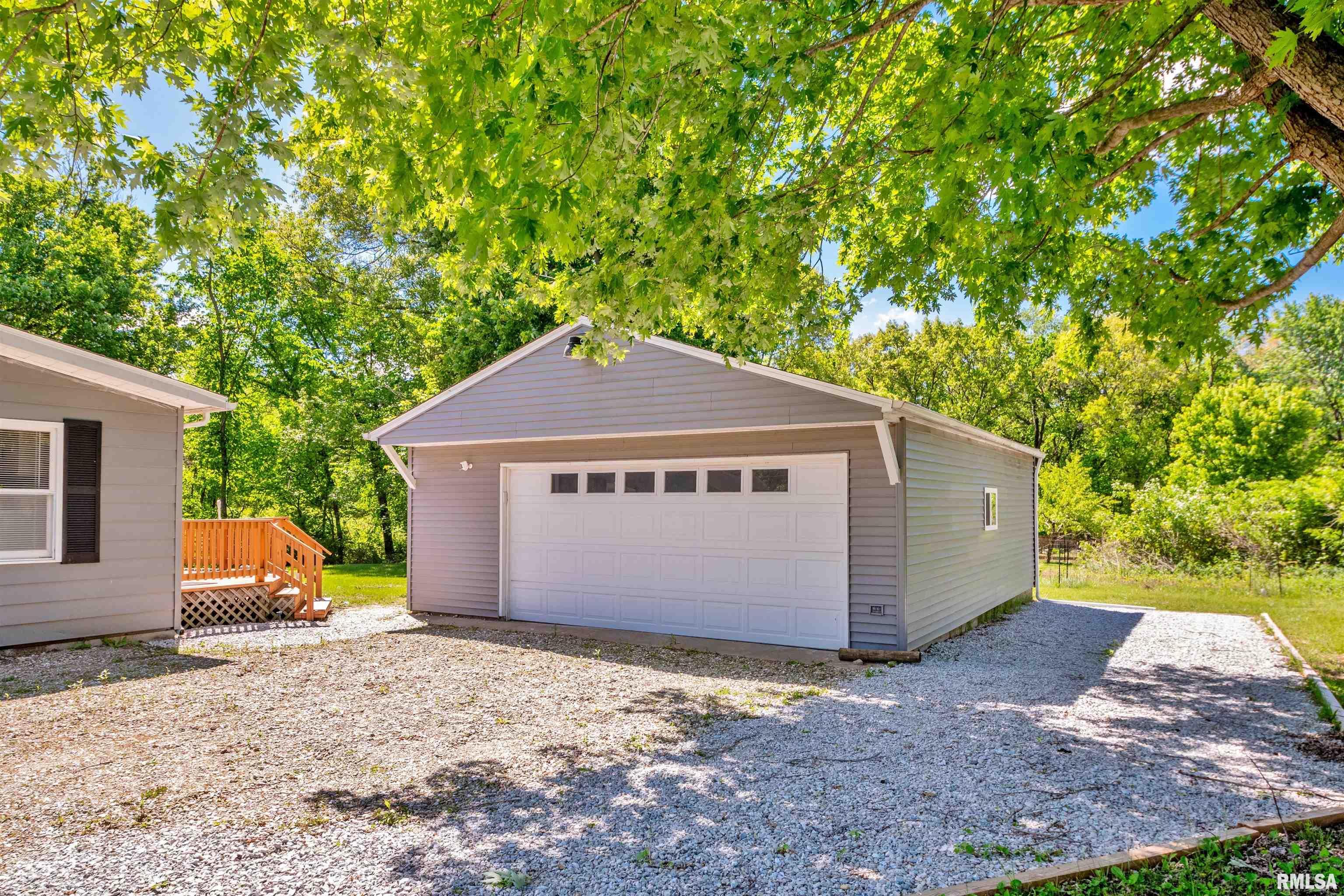 2401 Lakeview Road South Dahinda, IL 61428 - Photo 28 of 38