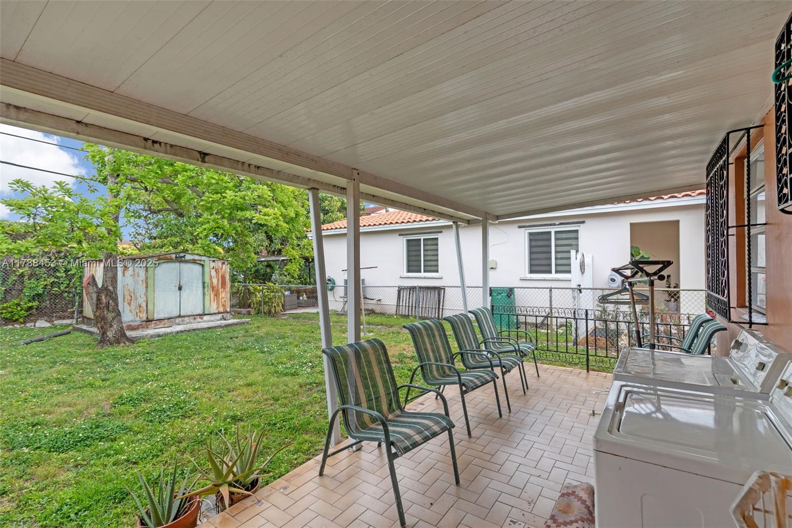 35 Southwest 60th Avenue Miami, FL 33144 - Photo 24 of 27