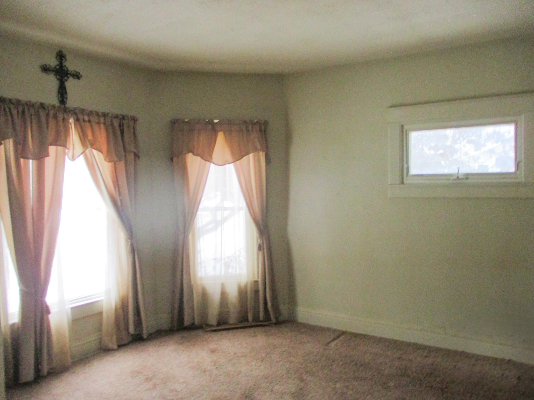 110 Vine Street Gobles, MI 49055 - Photo 15 of 20 IMG_3624