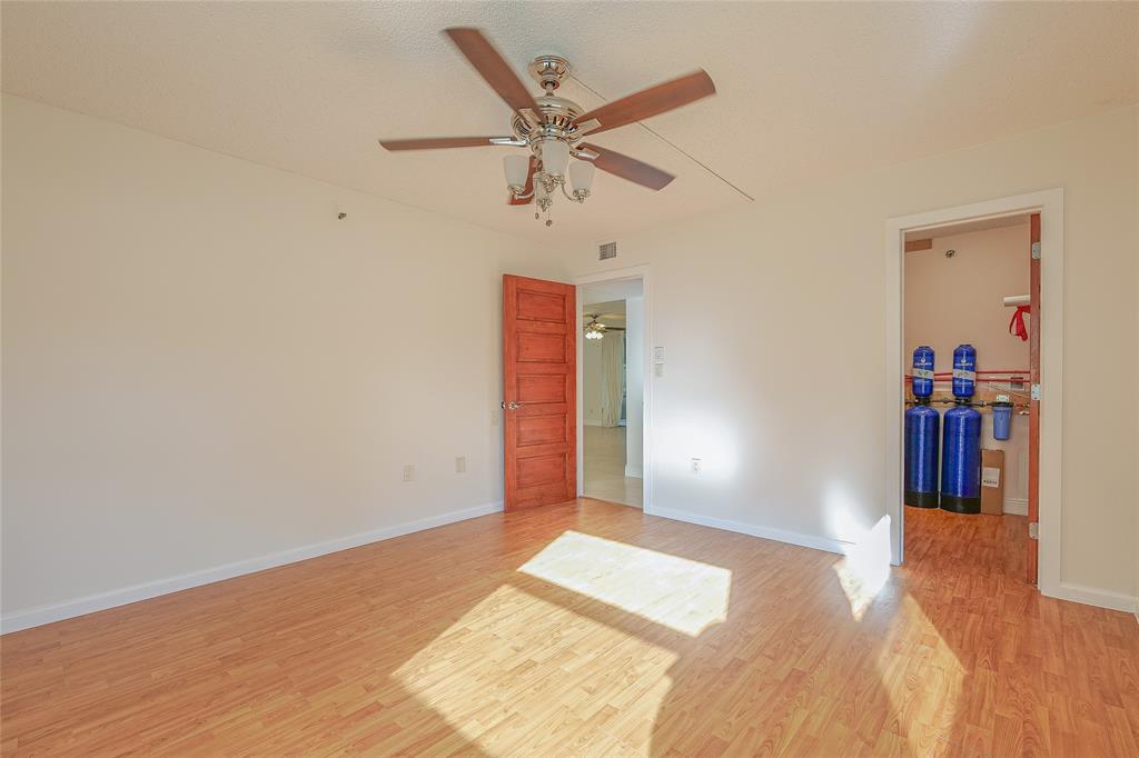 3940 Inverrary Boulevard, Unit 108A Lauderhill, FL 33319 - Photo 14 of 39 a view of a livingroom with a workspace