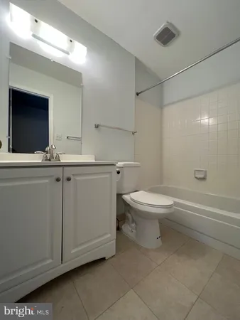 $3,000 | 13327 Foxhole Drive, Fairfax, VA 22033