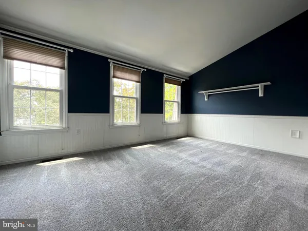 $3,000 | 13327 Foxhole Drive, Fairfax, VA 22033