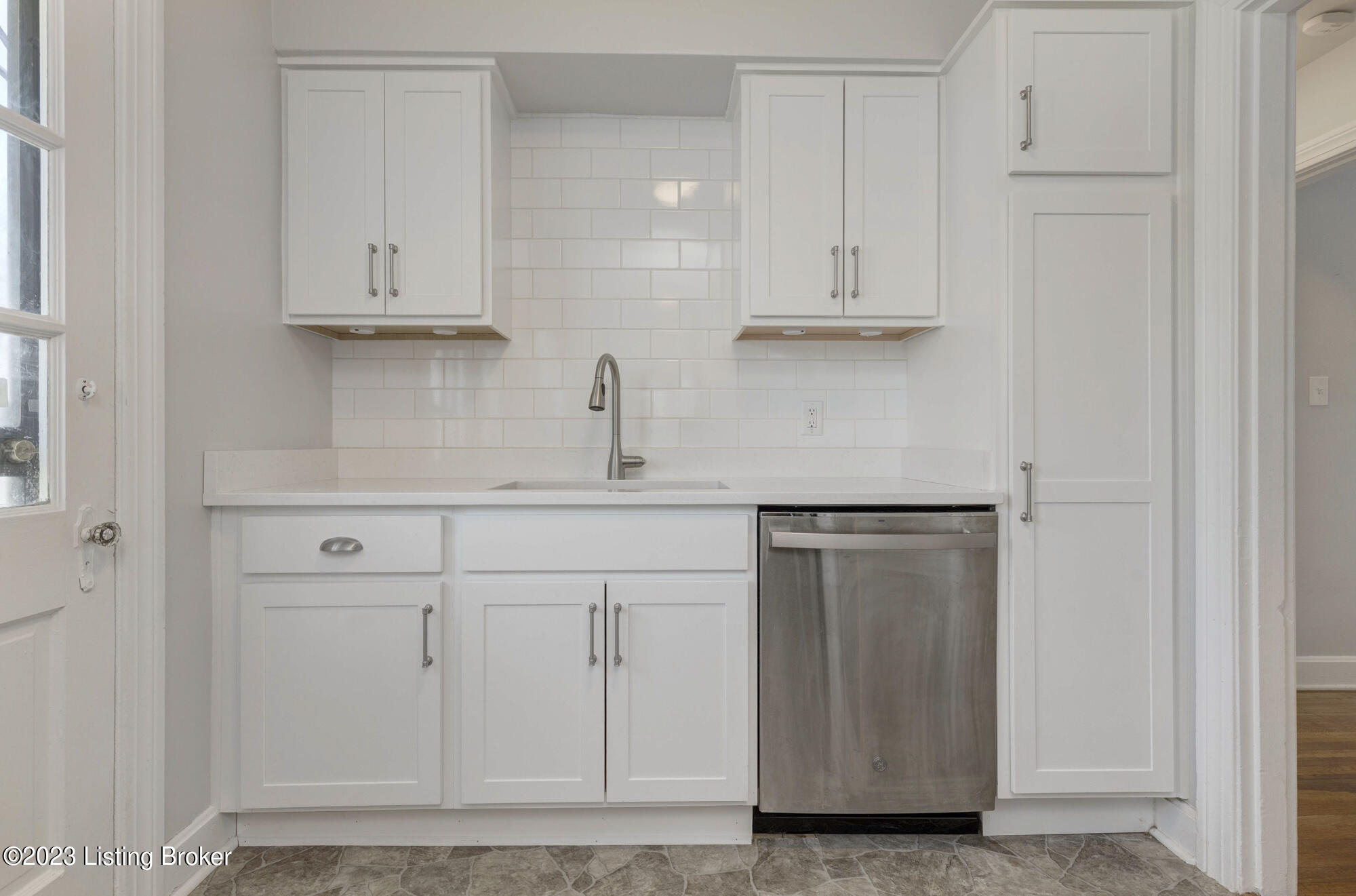 3111 Bobolink Road Louisville, KY 40213 - Photo 11 of 48 Shaker Cabinets, Subway Tile