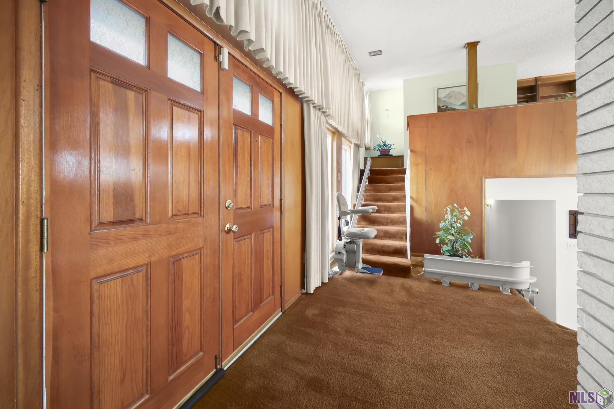 2522 77th Avenue Baton Rouge, LA 70807 - Photo 6 of 37 Foyer