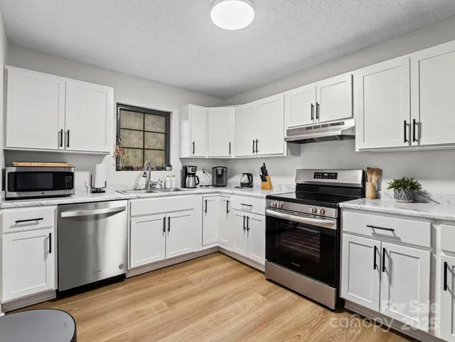 $349,000 | 950 Main Street, Unit 5, Black Mountain, NC 28711