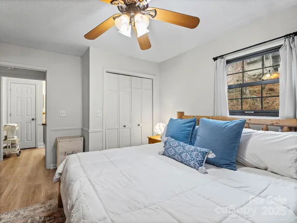 $345,000 | 950 Main Street, Unit 5, Black Mountain, NC 28711