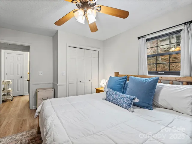 $349,000 | 950 Main Street, Unit 5, Black Mountain, NC 28711