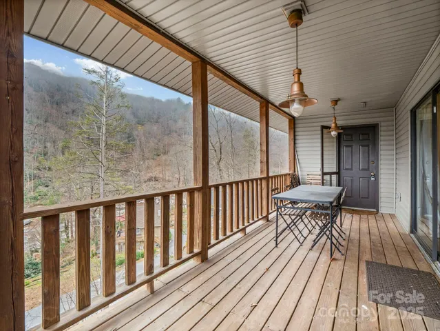 $349,000 | 950 Main Street, Unit 5, Black Mountain, NC 28711