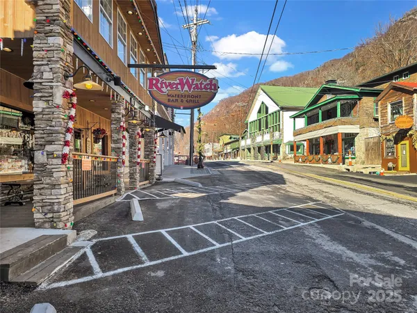 $345,000 | 950 Main Street, Unit 5, Black Mountain, NC 28711