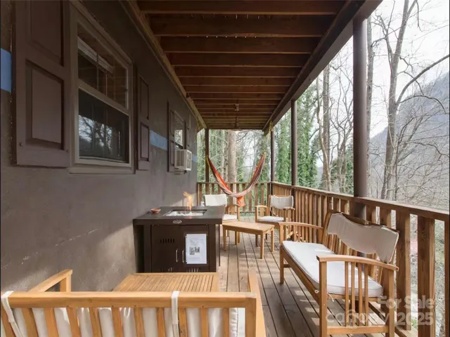 $349,000 | 950 Main Street, Unit 5, Black Mountain, NC 28711