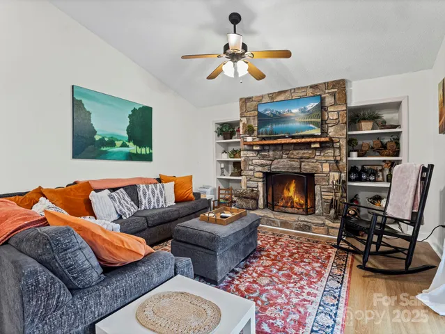 $349,000 | 950 Main Street, Unit 5, Black Mountain, NC 28711