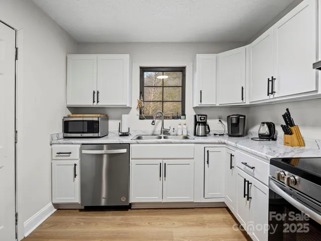 $349,000 | 950 Main Street, Unit 5, Black Mountain, NC 28711