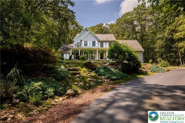 $649,900 | 855 Constitution Avenue, Pen Argyl, PA 18072