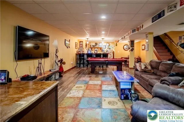 $649,900 | 855 Constitution Avenue, Pen Argyl, PA 18072