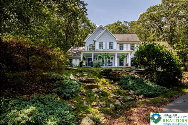 $649,900 | 855 Constitution Avenue, Pen Argyl, PA 18072