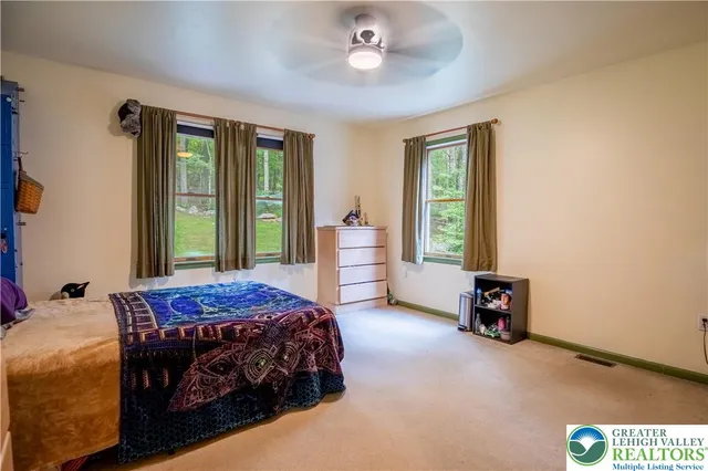 $649,900 | 855 Constitution Avenue, Pen Argyl, PA 18072