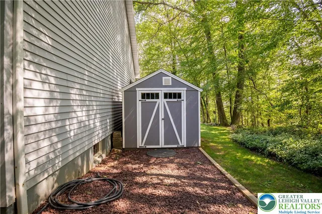 $649,900 | 855 Constitution Avenue, Pen Argyl, PA 18072