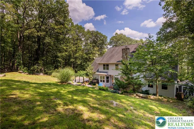 $649,900 | 855 Constitution Avenue, Pen Argyl, PA 18072