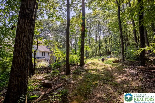 $649,900 | 855 Constitution Avenue, Pen Argyl, PA 18072