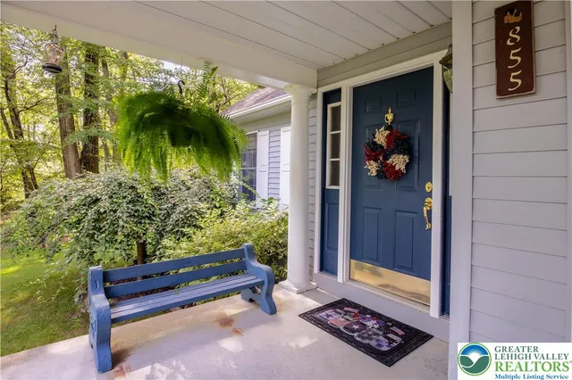 $649,900 | 855 Constitution Avenue, Pen Argyl, PA 18072