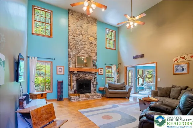 $649,900 | 855 Constitution Avenue, Pen Argyl, PA 18072