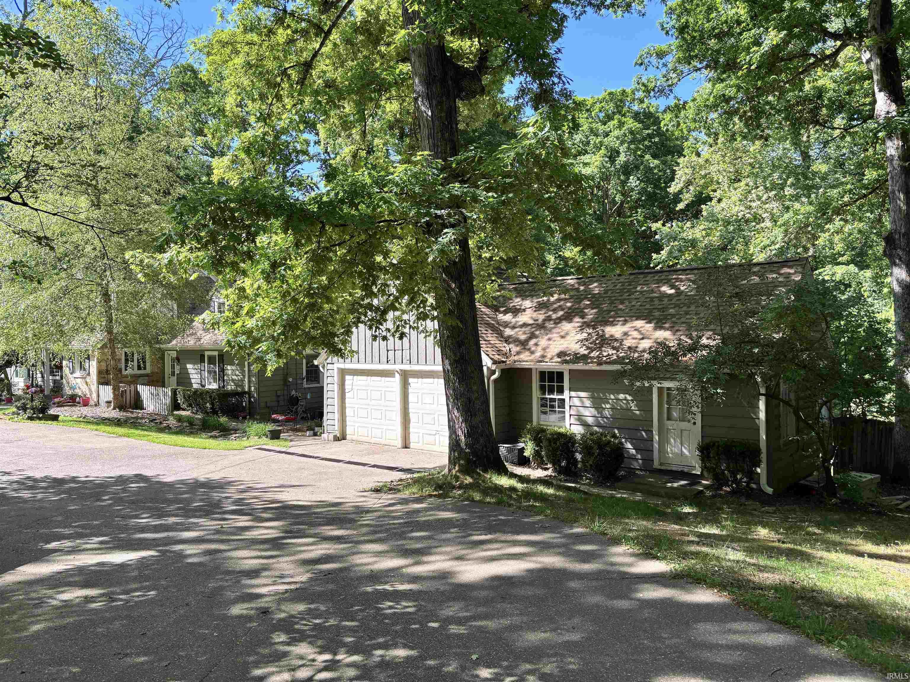 10306 Browning Road Evansville, IN 47725 - Photo 3 of 33