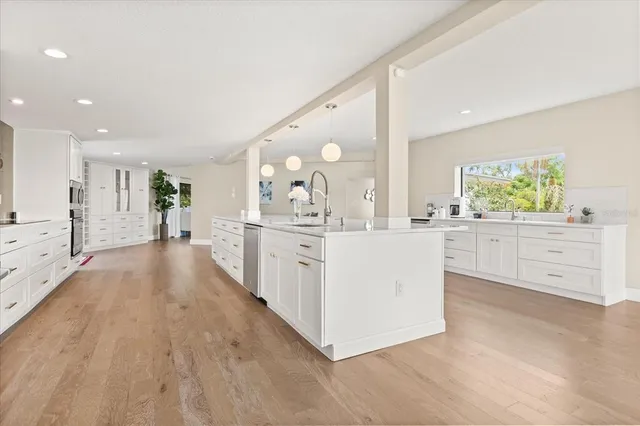 $1,399,000 | 12550 Lakeshore Drive, Clermont, FL 34711