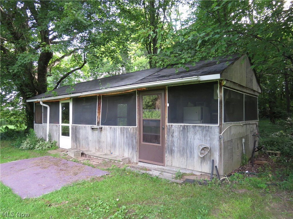 1748 Dock Road Madison, OH 44057 - Photo 29 of 33
