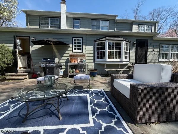 $1,150,000 | 11 Miller Avenue, Oldwick, NJ 08858