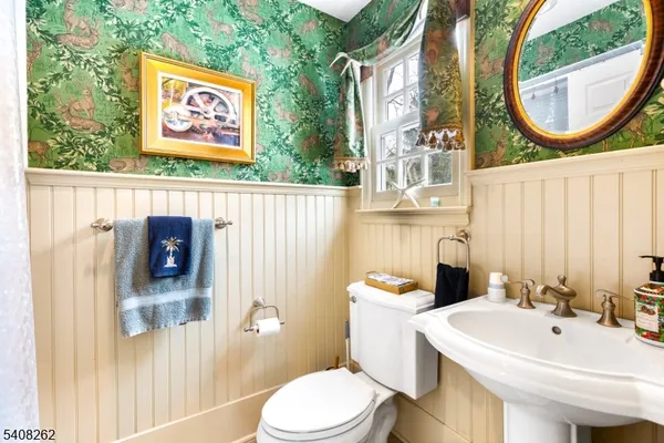 $1,150,000 | 11 Miller Avenue, Oldwick, NJ 08858