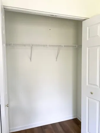 $2,900 | 601 Blackstone Court, Aurora, IL 60504