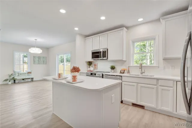 $439,900 | 26 Rosalind Drive, Evans, NY 14006