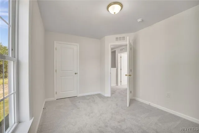 $439,900 | 26 Rosalind Drive, Evans, NY 14006