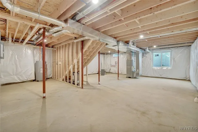 $439,900 | 26 Rosalind Drive, Evans, NY 14006