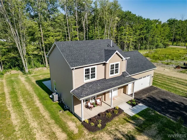 $439,900 | 26 Rosalind Drive, Evans, NY 14006