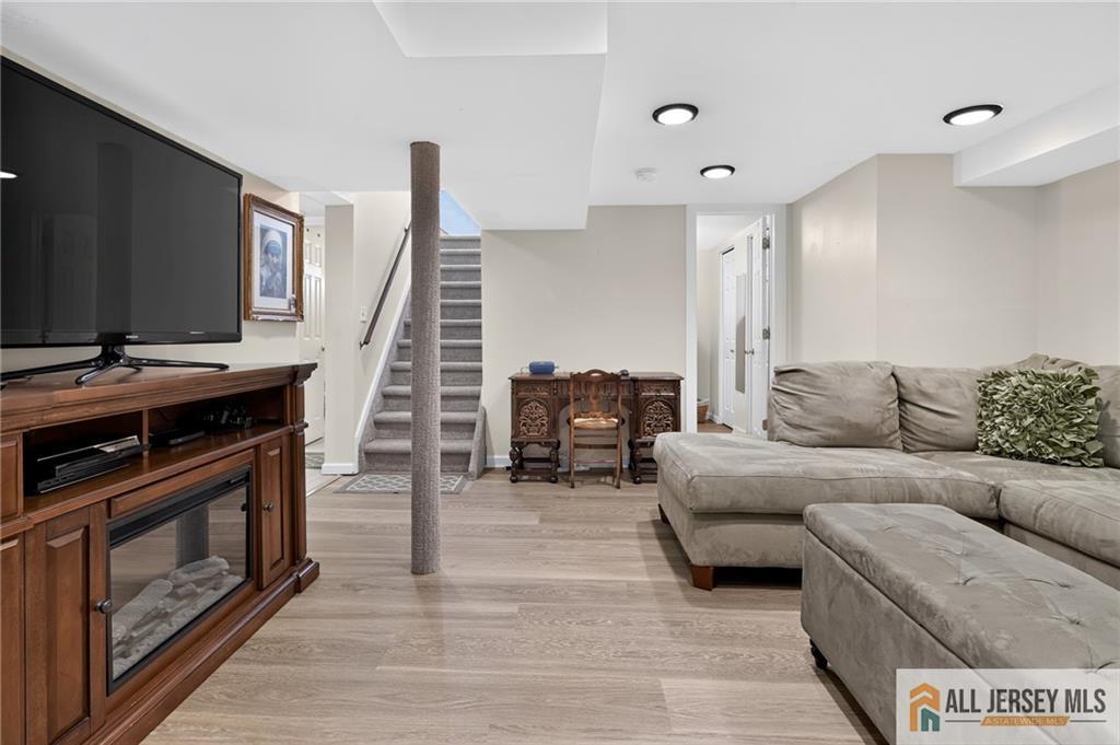 112 Tunison Road New Brunswick, NJ 08901 - Photo 55 of 55 Gallery Image 55