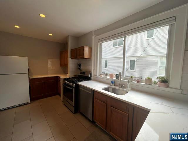 54 Oak Street Tenafly, NJ 07670 - Photo 3 of 17