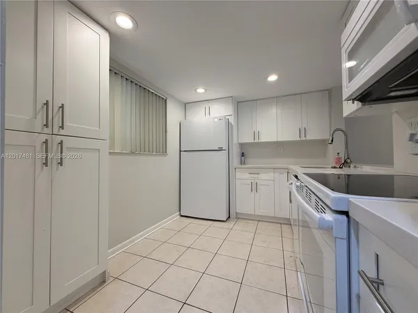 $2,250 | 8015 Southwest 107th Avenue, Unit 203, Miami, FL 33173