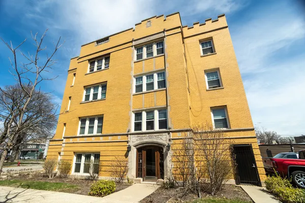 $165,000 | 600 Elgin Avenue, Unit GB, Forest Park, IL 60130