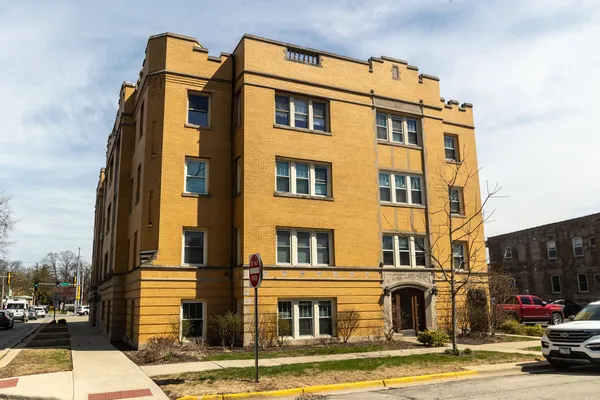 $165,000 | 600 Elgin Avenue, Unit GB, Forest Park, IL 60130